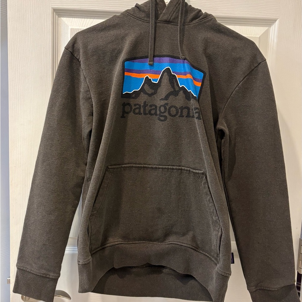 Patagonia Charcoal Uprisal Hoody with Vibrant Logo